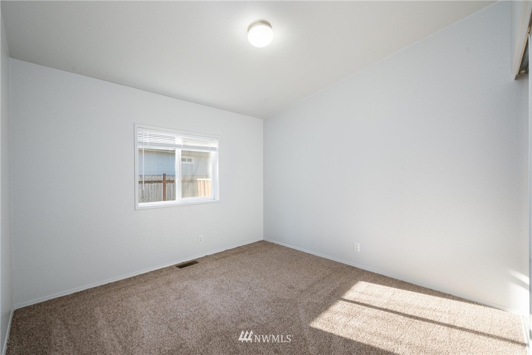 6167 Shamrock Road Maple Falls, WA 98266 - Photo 17 of 33 Gallery Image 17