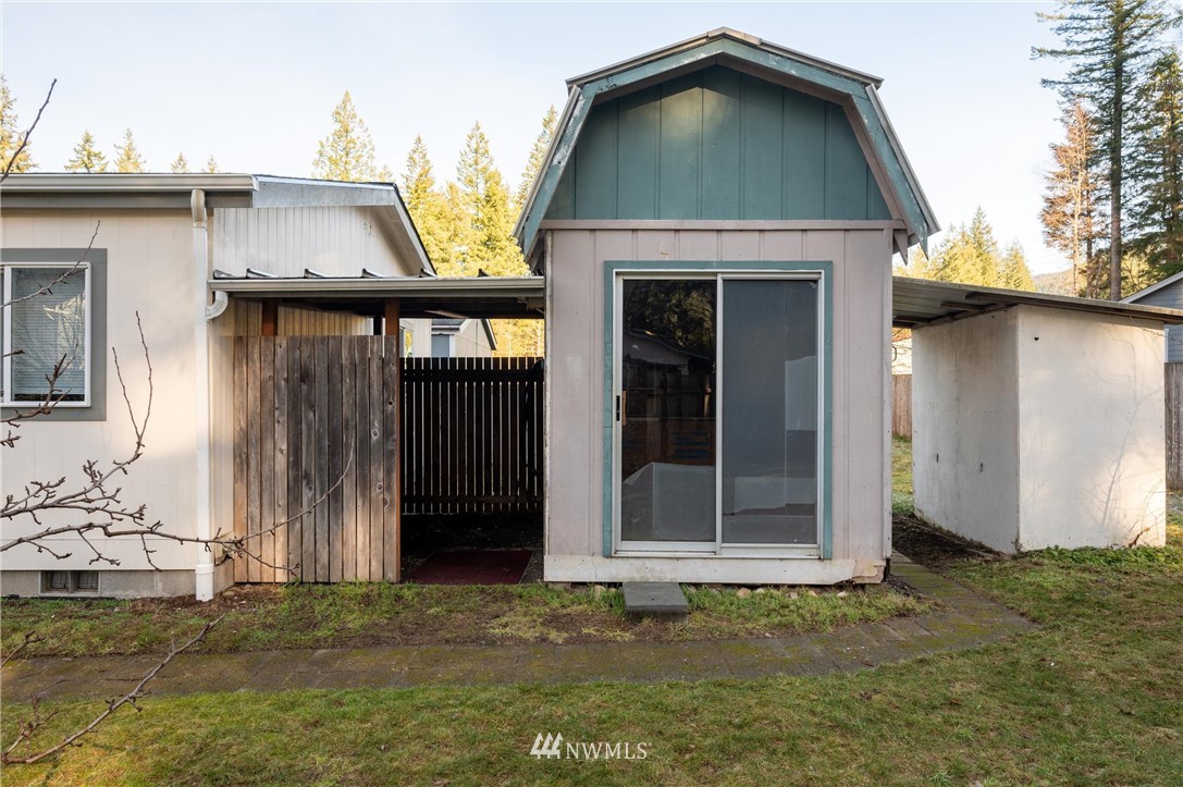 6167 Shamrock Road Maple Falls, WA 98266 - Photo 27 of 33 Gallery Image 27