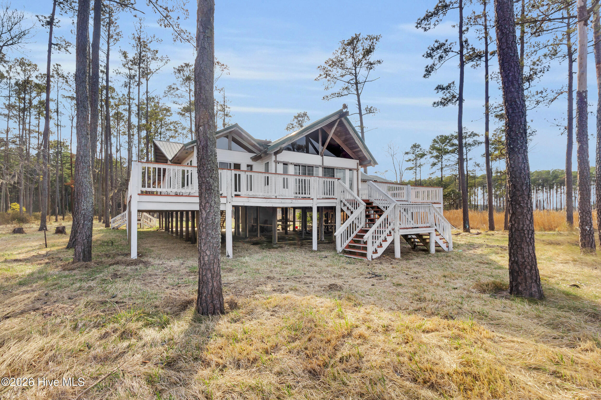 1117 Whealton Point Road Aurora, NC 27806 - Photo 22 of 33 Back