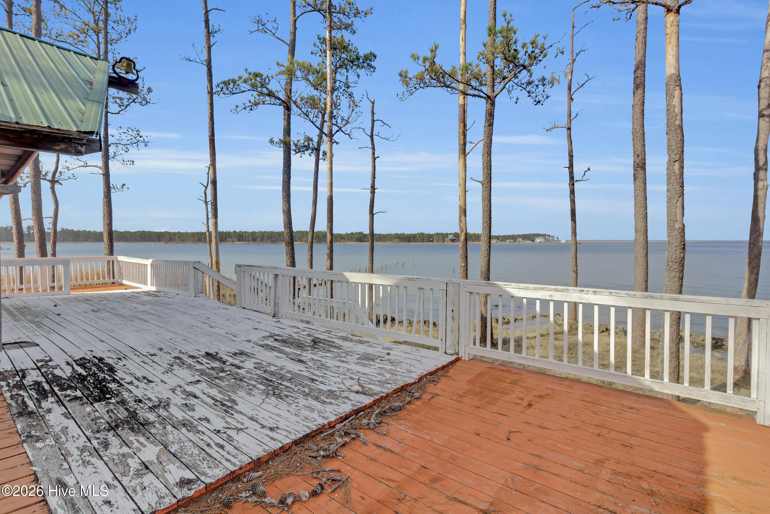 1117 Whealton Point Road Aurora, NC 27806 - Photo 24 of 33 Deck