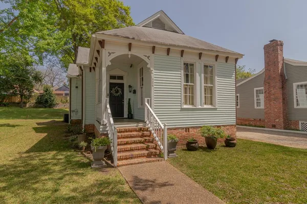 $1,775 | 526 Broadway, Columbus, GA 31901