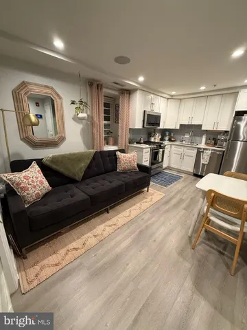 $1,900 | 625 Park Road Northwest, Unit C8, Washington, DC 20010