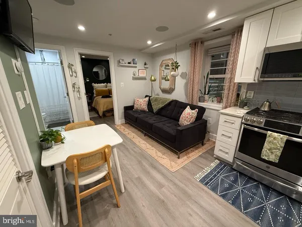 $1,890 | 625 Park Road Northwest, Unit C8, Washington, DC 20010