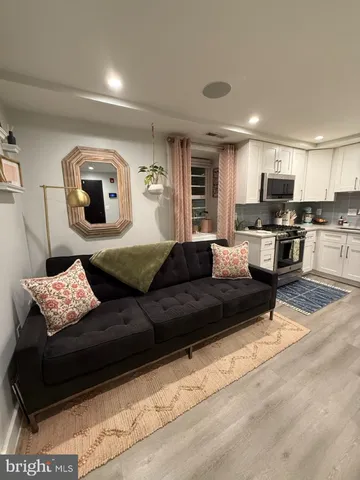 $1,900 | 625 Park Road Northwest, Unit C8, Washington, DC 20010