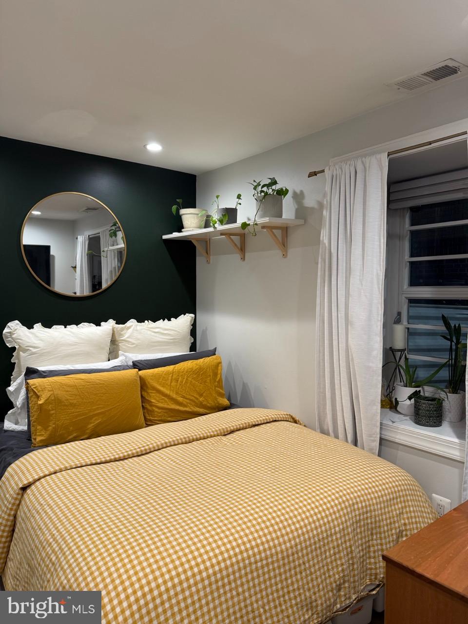 625 Park Road Northwest, Unit C8 Washington, DC 20010 - Photo 20 of 35 Cozy retreat with modern charm and greenery.