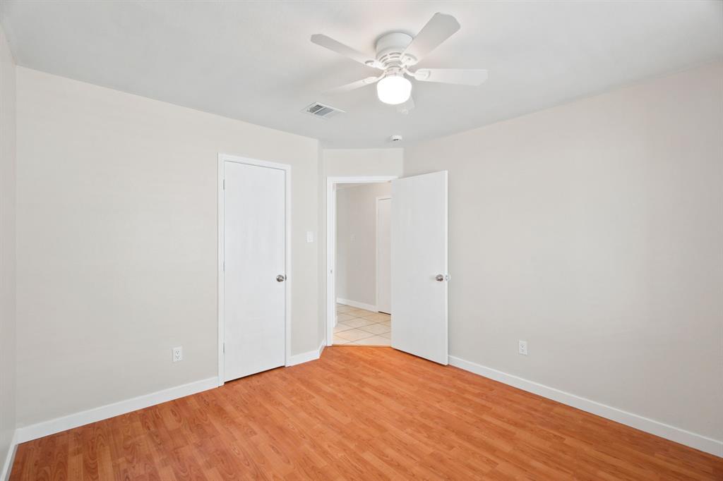8475 Widgeon Way Dallas, TX 75249 - Photo 23 of 38