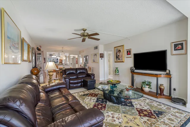 $2,500 | 3224 South Ocean Boulevard, Unit 211B, Highland Beach, FL 33487