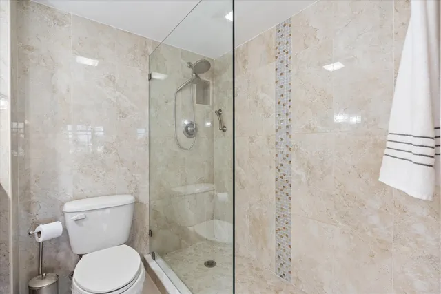 $2,500 | 3224 South Ocean Boulevard, Unit 211B, Highland Beach, FL 33487