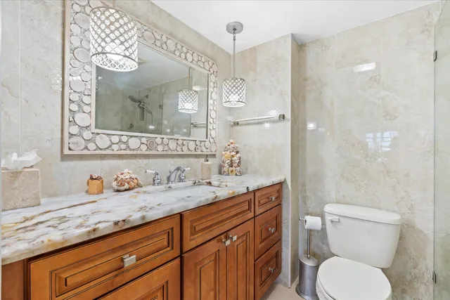 $2,500 | 3224 South Ocean Boulevard, Unit 211B, Highland Beach, FL 33487