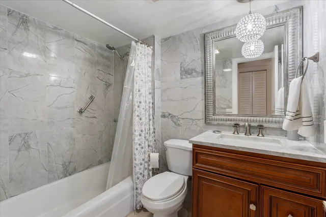 $2,500 | 3224 South Ocean Boulevard, Unit 211B, Highland Beach, FL 33487