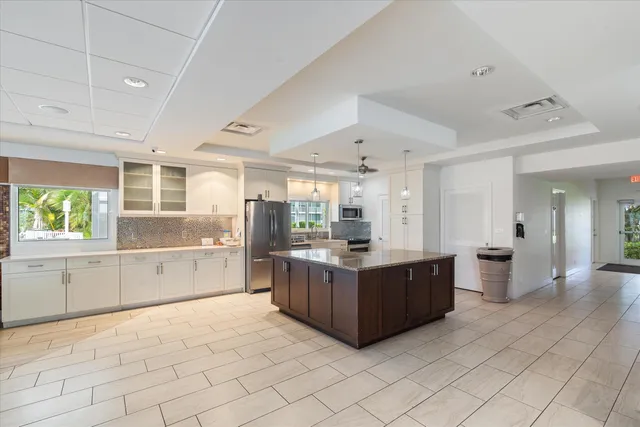 $2,500 | 3224 South Ocean Boulevard, Unit 211B, Highland Beach, FL 33487