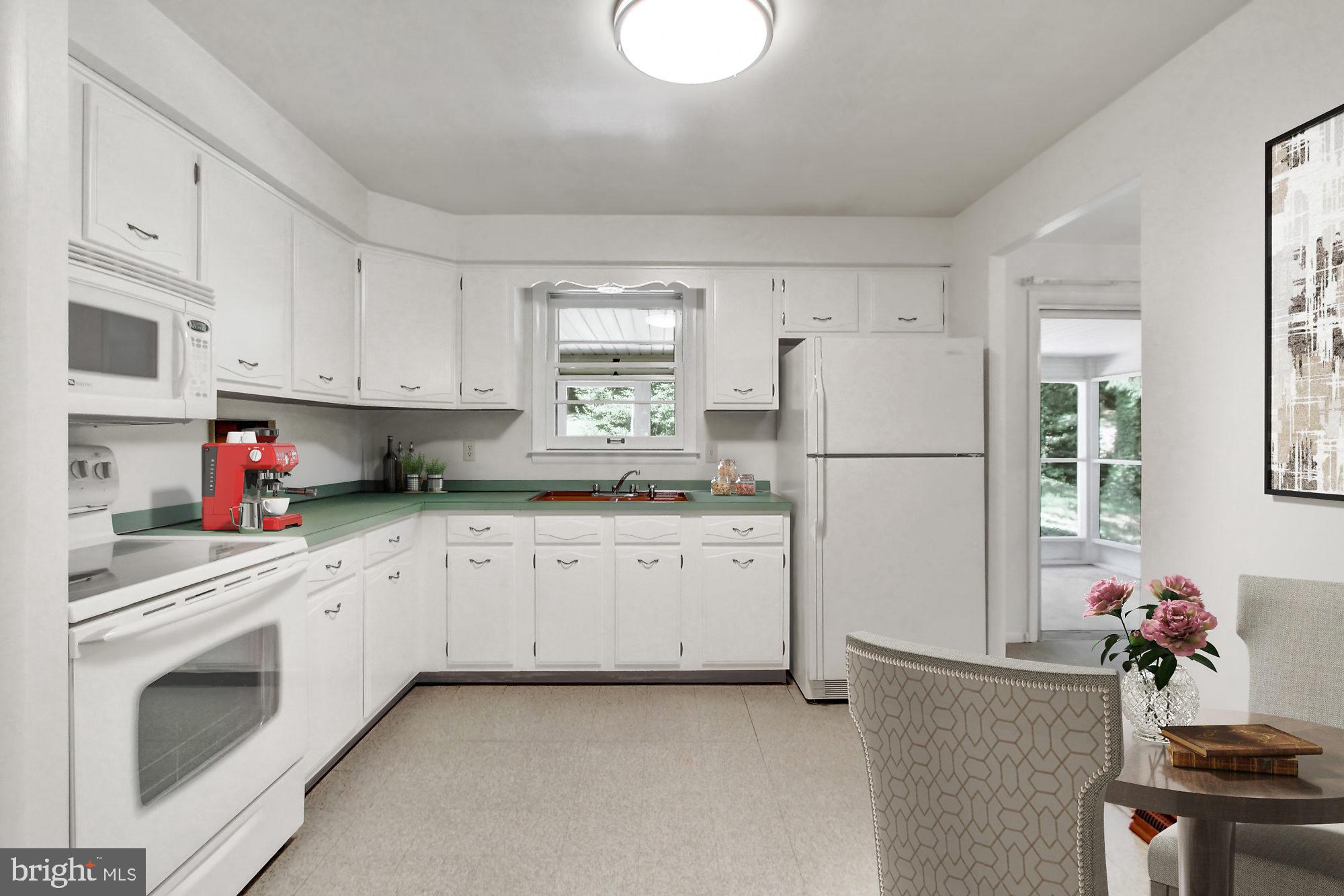 2775 Cambridge Road York, PA 17402 - Photo 3 of 20 Gallery Image 3