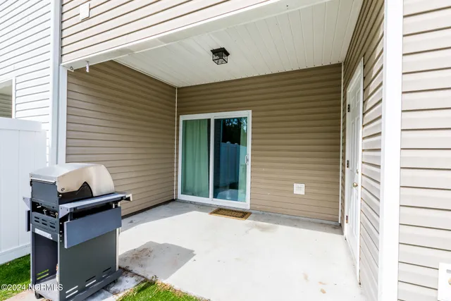 $1,500 | 530 Oyster Rock Lane, Sneads Ferry, NC 28460