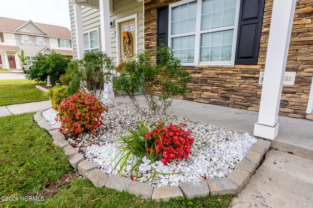 $1,500 | 530 Oyster Rock Lane, Sneads Ferry, NC 28460