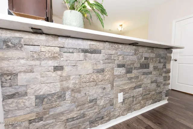 $1,500 | 530 Oyster Rock Lane, Sneads Ferry, NC 28460