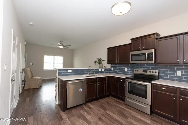 $1,500 | 530 Oyster Rock Lane, Sneads Ferry, NC 28460