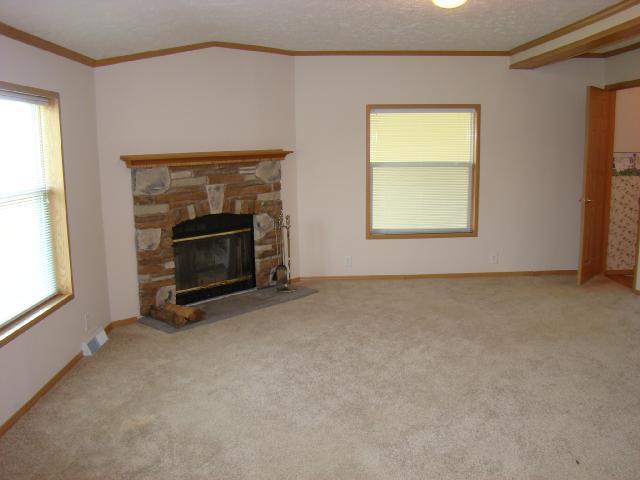 22380 Sycamore Road Mount Vernon, OH 43050 - Photo 3 of 18 Gallery Image 3