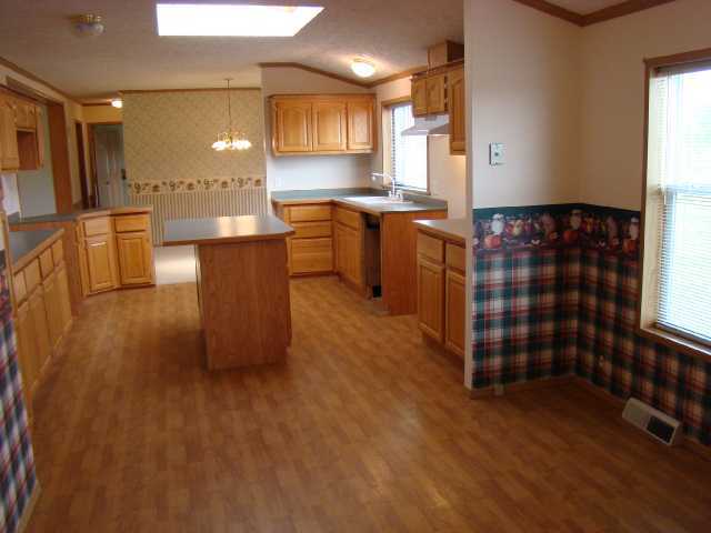 22380 Sycamore Road Mount Vernon, OH 43050 - Photo 4 of 18 Gallery Image 4