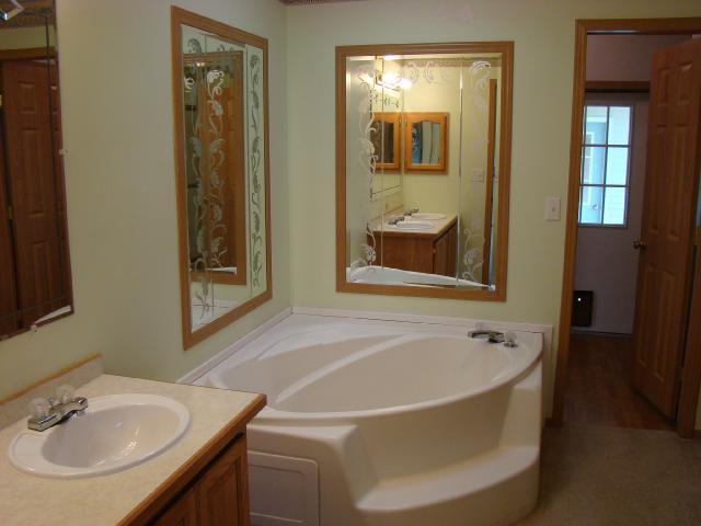 22380 Sycamore Road Mount Vernon, OH 43050 - Photo 7 of 18 Gallery Image 7