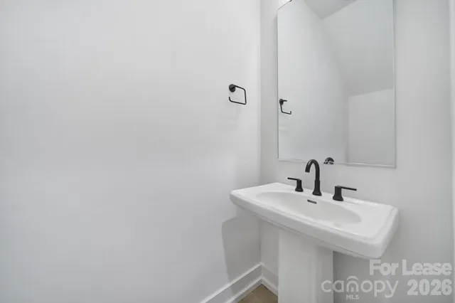 $3,800 | 511 Bowman Road, Charlotte, NC 28217