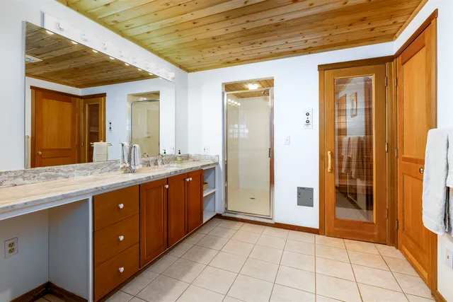 $2,200,000 | 188 Foster Farm Road, Stowe, VT 05672