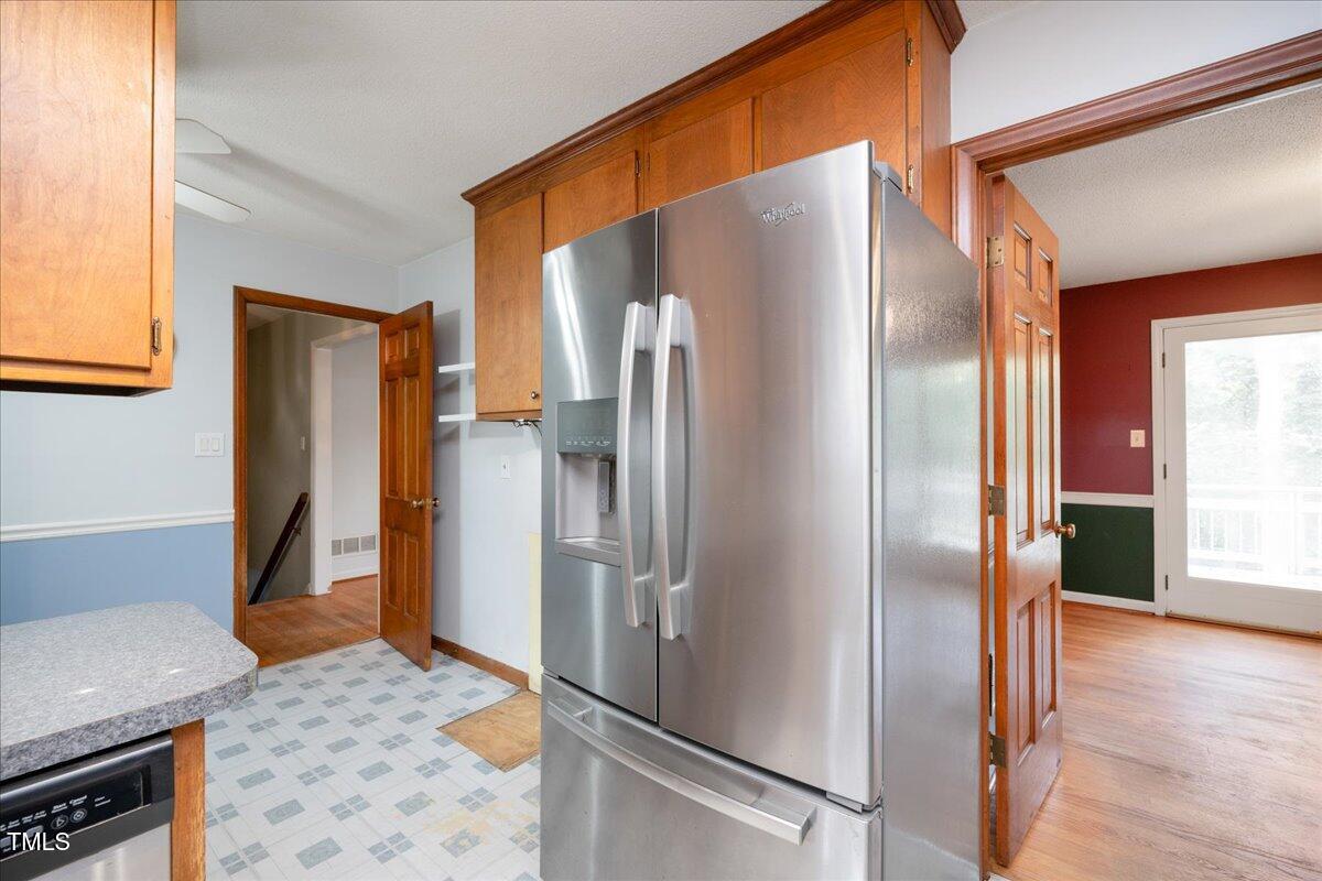 6508 Arnold Road Raleigh, NC 27607 - Photo 11 of 28 11-- 11