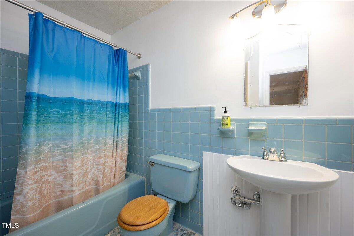 6508 Arnold Road Raleigh, NC 27607 - Photo 16 of 28 16-- 16