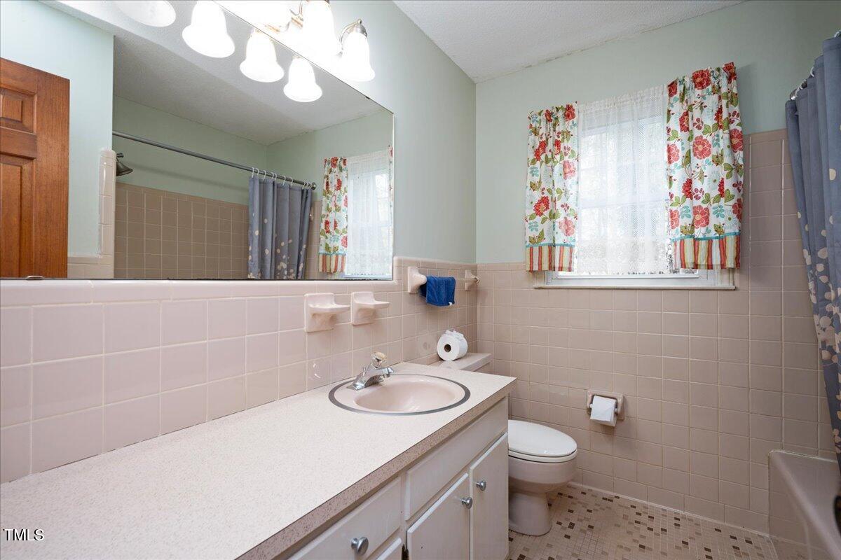 6508 Arnold Road Raleigh, NC 27607 - Photo 17 of 28 17-- 17