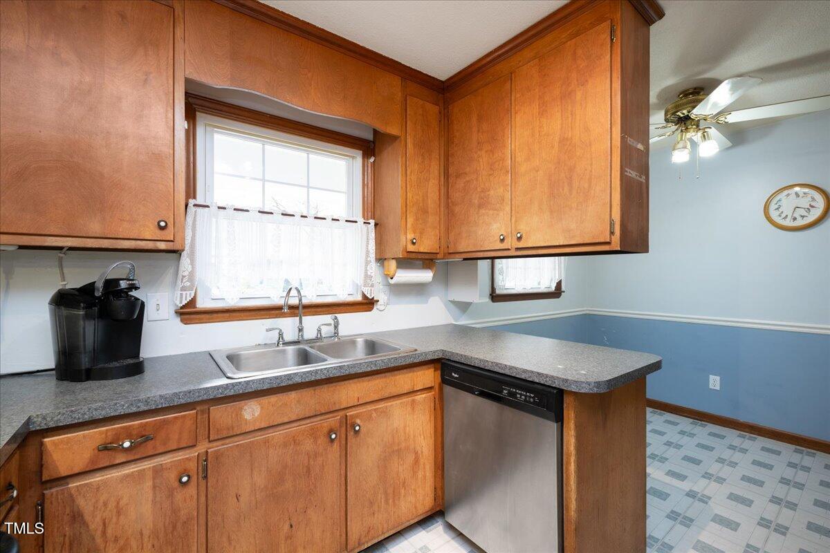 6508 Arnold Road Raleigh, NC 27607 - Photo 10 of 28 10-- 10