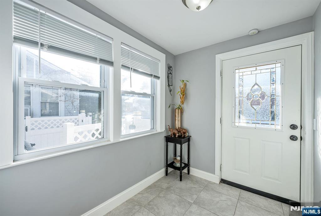 115 River Road Bogota, NJ 07603 - Photo 4 of 30