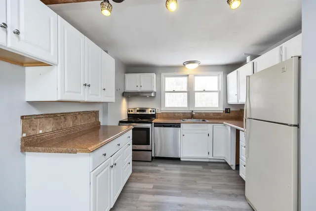 $279,500 | 1 Prospect Heights Road, Peterborough, NH 03458