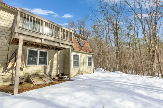 $279,500 | 1 Prospect Heights Road, Peterborough, NH 03458