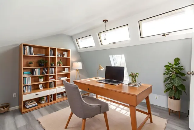 $279,500 | 1 Prospect Heights Road, Peterborough, NH 03458