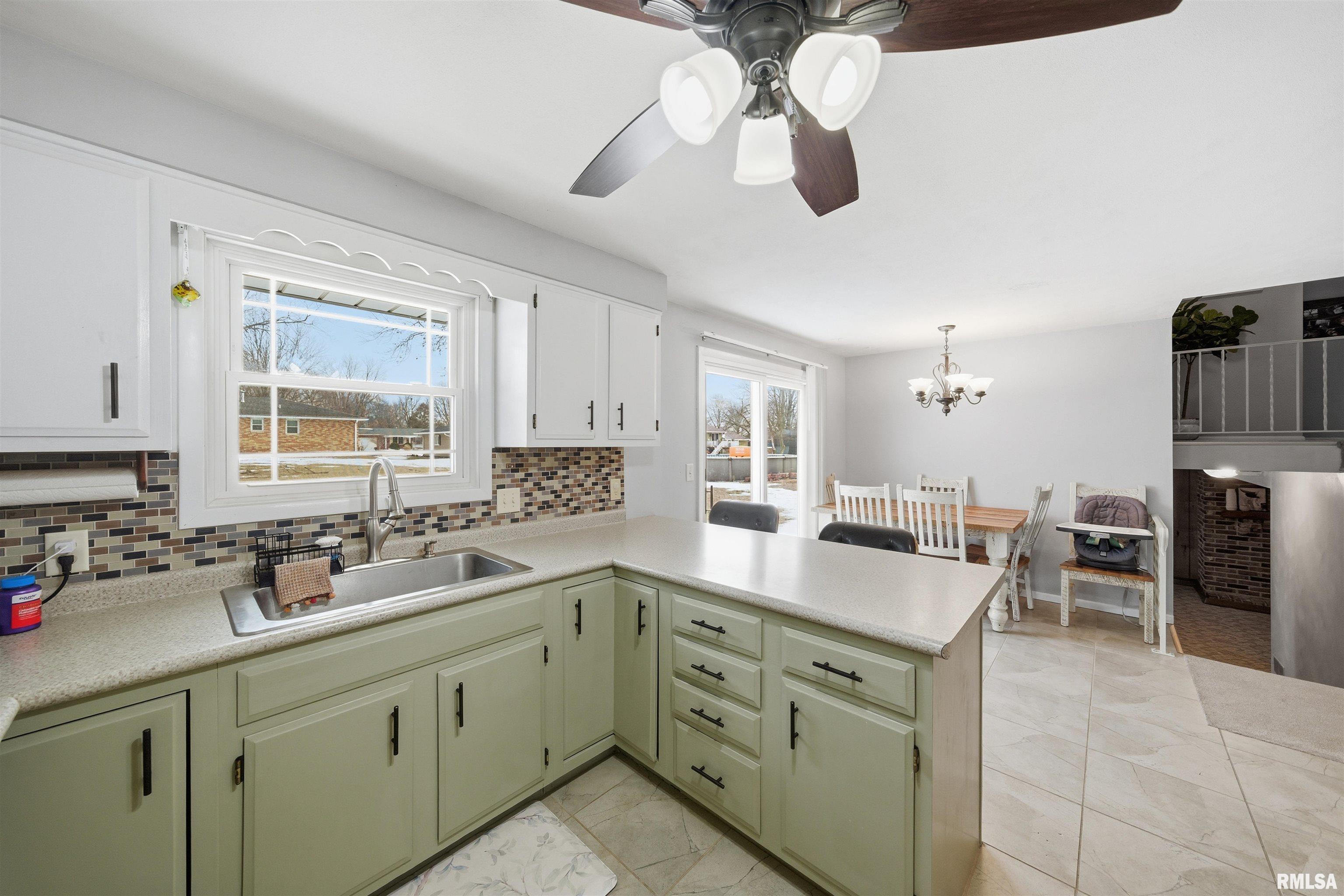 604 Ivy Lane Tremont, IL 61568 - Photo 13 of 37