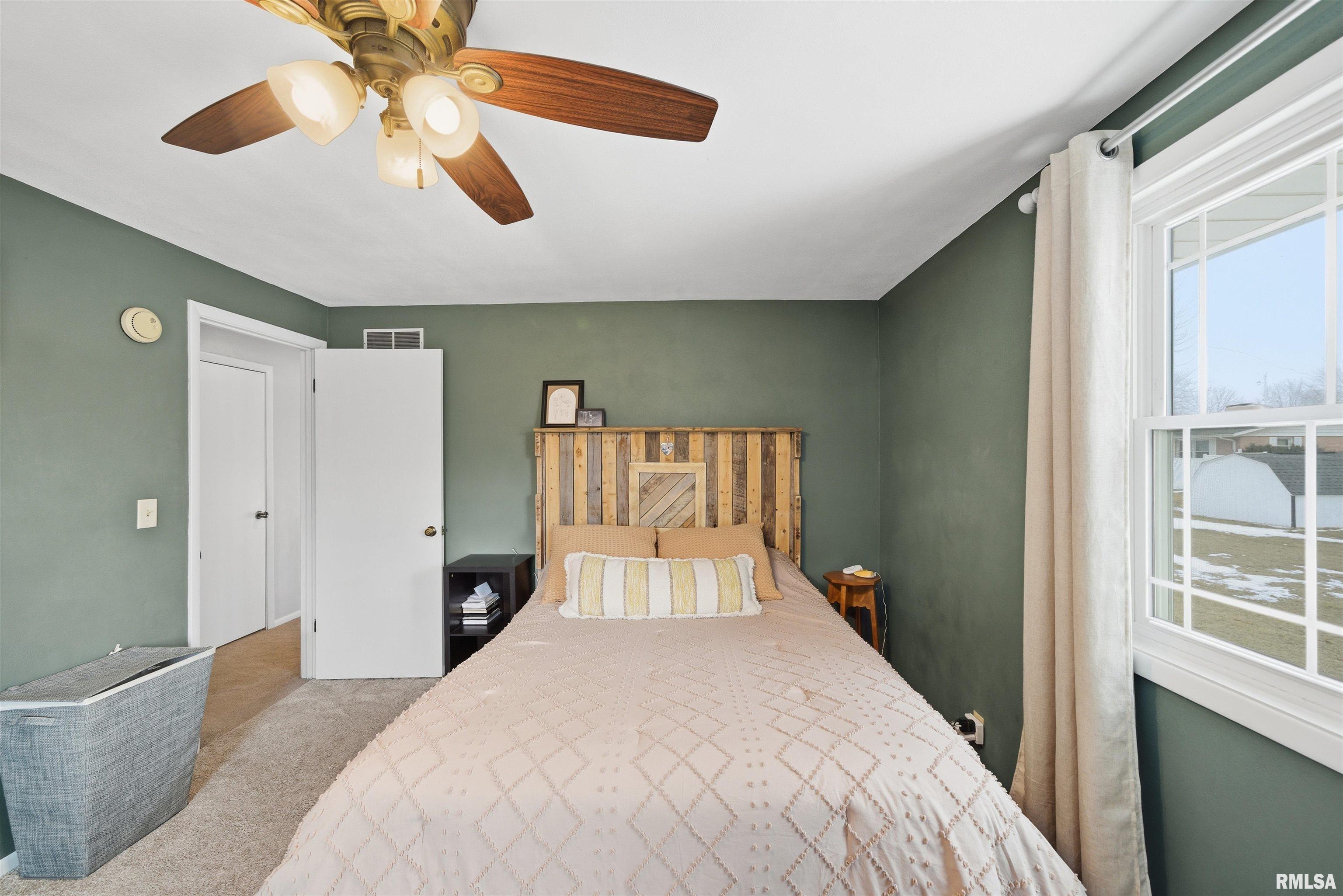 604 Ivy Lane Tremont, IL 61568 - Photo 21 of 37