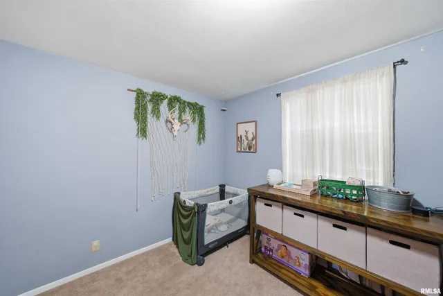 $239,900 | 604 Ivy Lane, Tremont, IL 61568