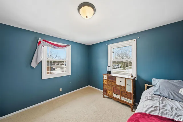 $239,900 | 604 Ivy Lane, Tremont, IL 61568