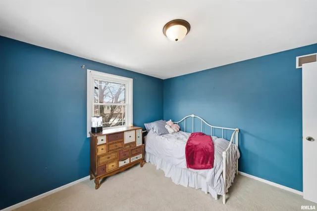 $239,900 | 604 Ivy Lane, Tremont, IL 61568