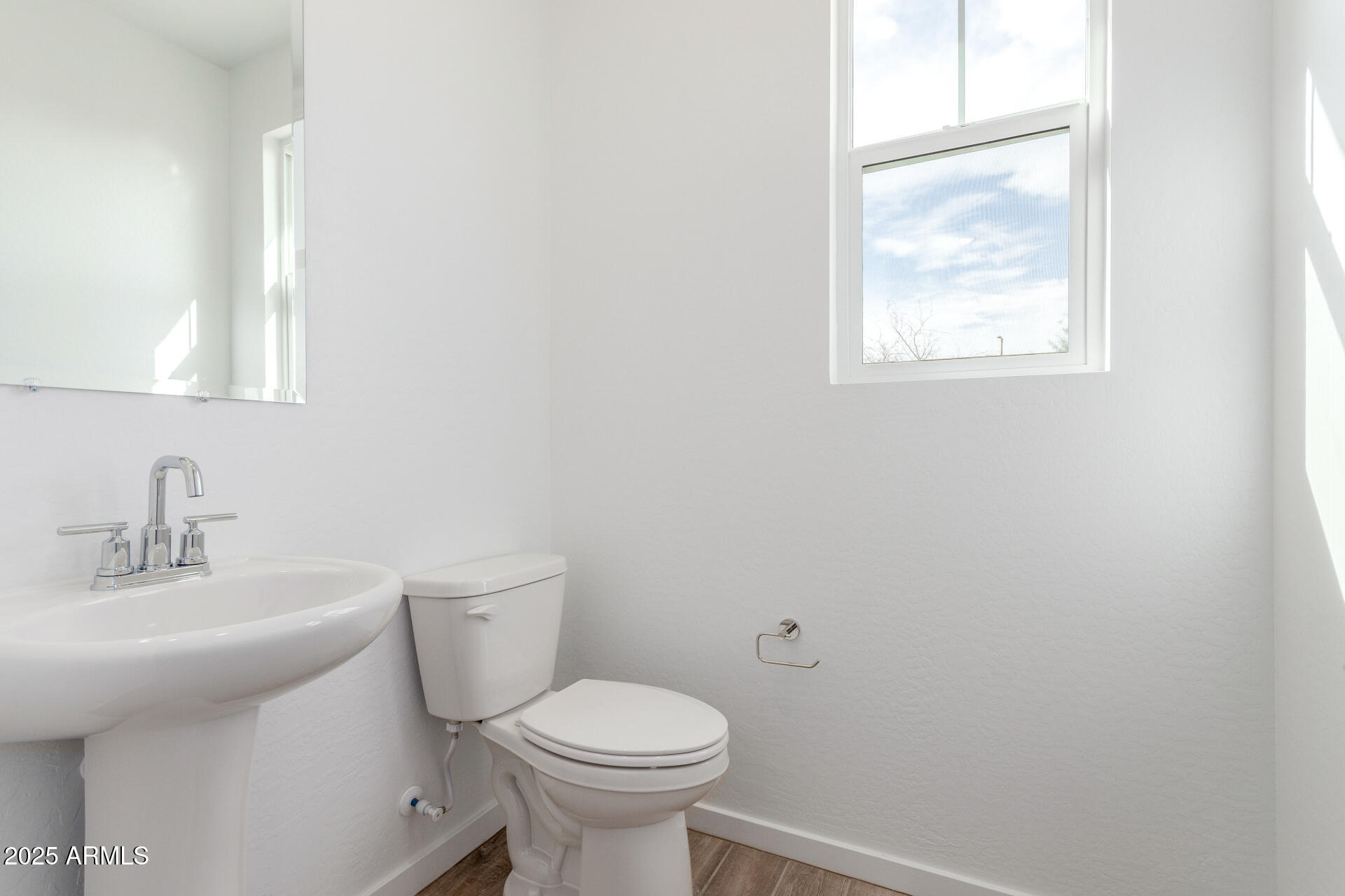 2488 West Rowel Road Phoenix, AZ 85085 - Photo 9 of 36 12 Rowel