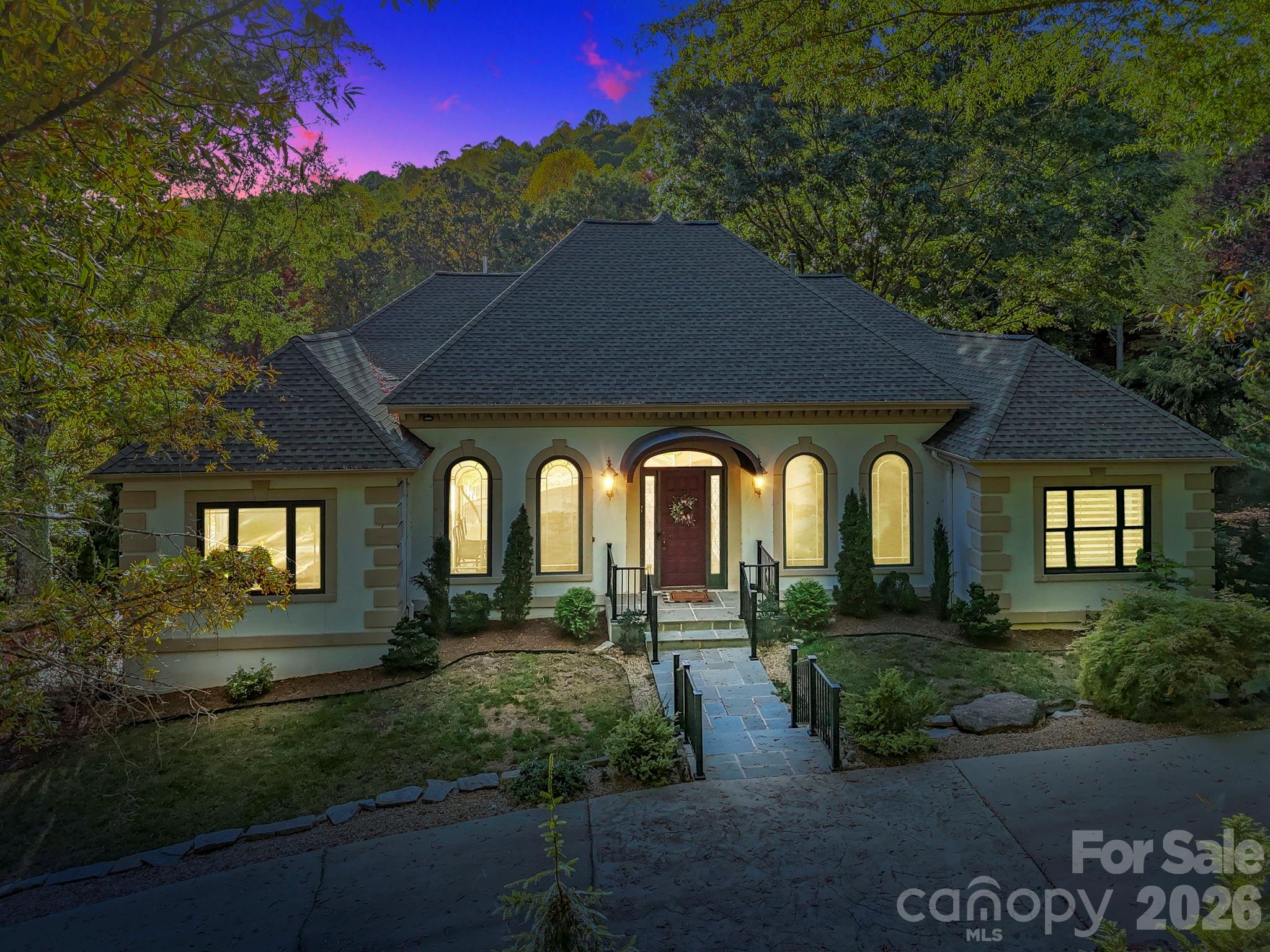 31 South Ridge Drive Hendersonville, NC 28739 - Photo 3 of 48