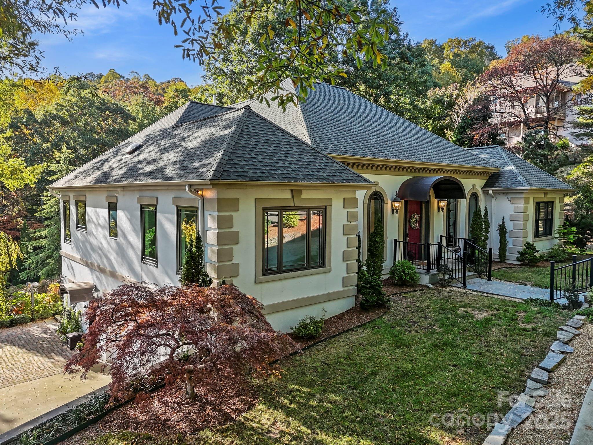 31 South Ridge Drive Hendersonville, NC 28739 - Photo 3 of 48