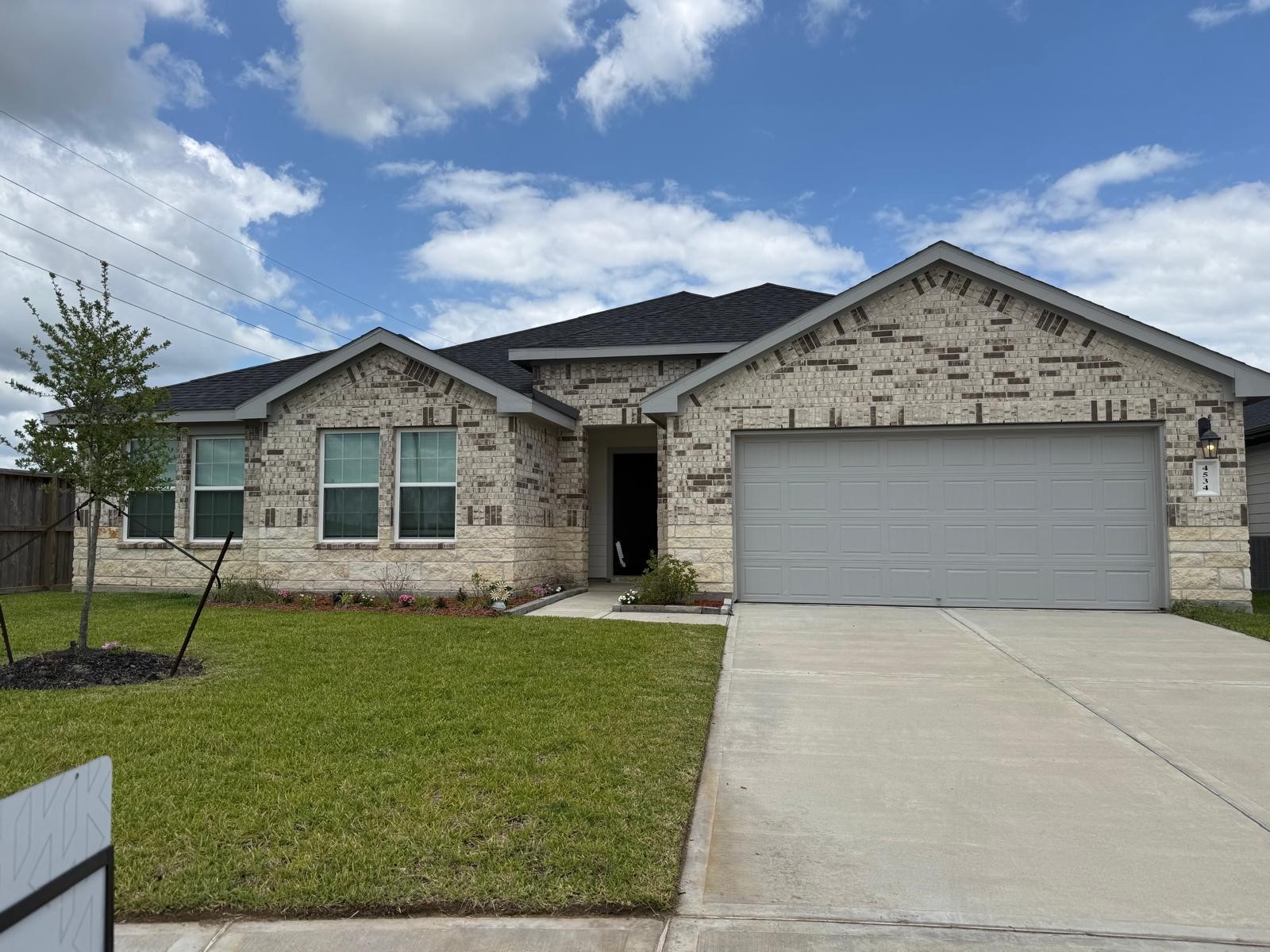 4534 Waving Willow Way Rosenberg, TX 77469 - Photo 2 of 11
