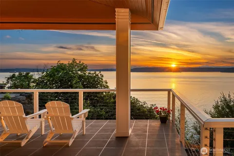$1,650,000 | 8204 East Side Drive Northeast, Tacoma, WA 98422