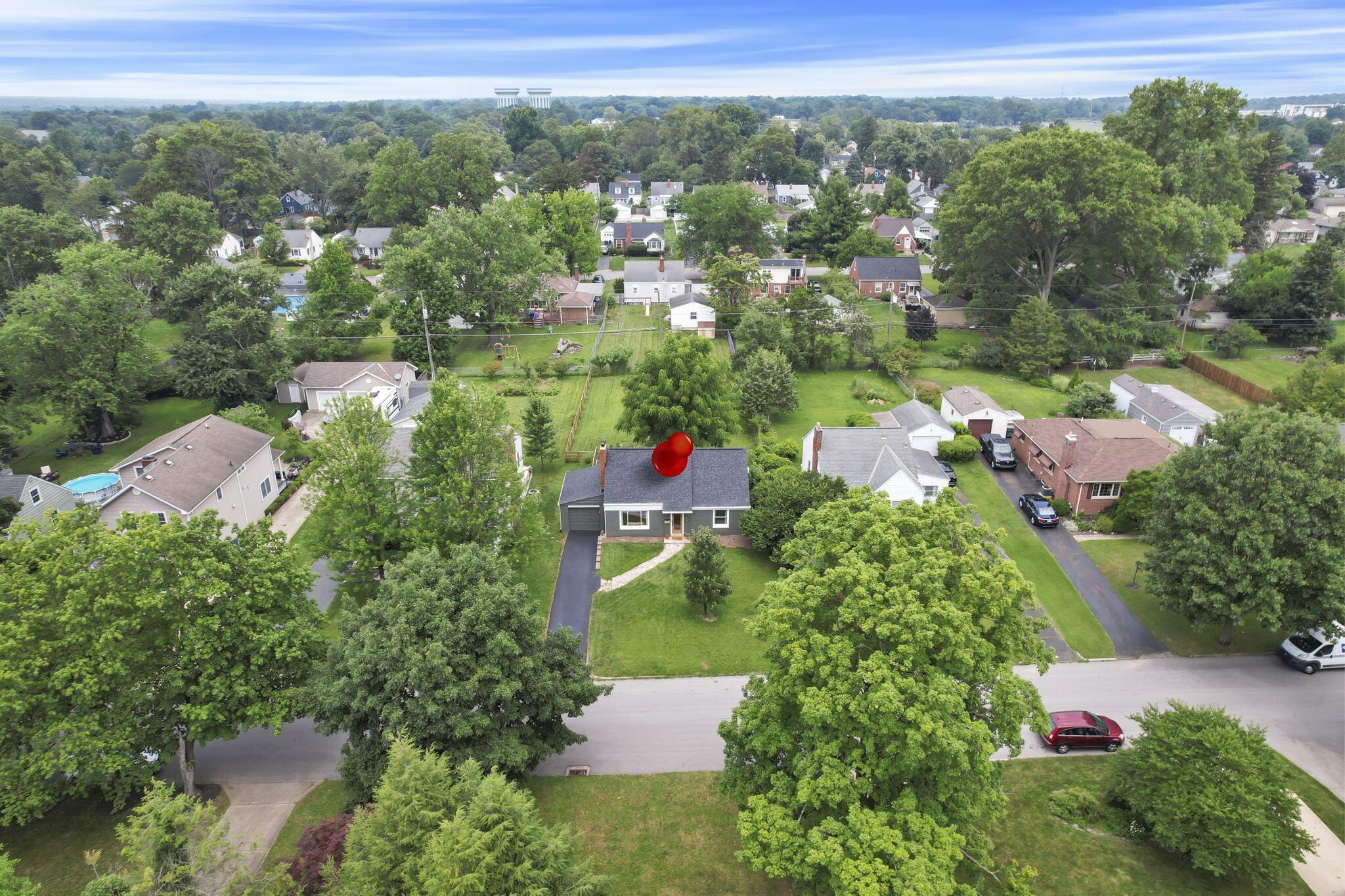 460 East Beaumont Road Columbus, OH 43214 - Photo 57 of 70 71-web-or-mls-DJI_0578 - Copy