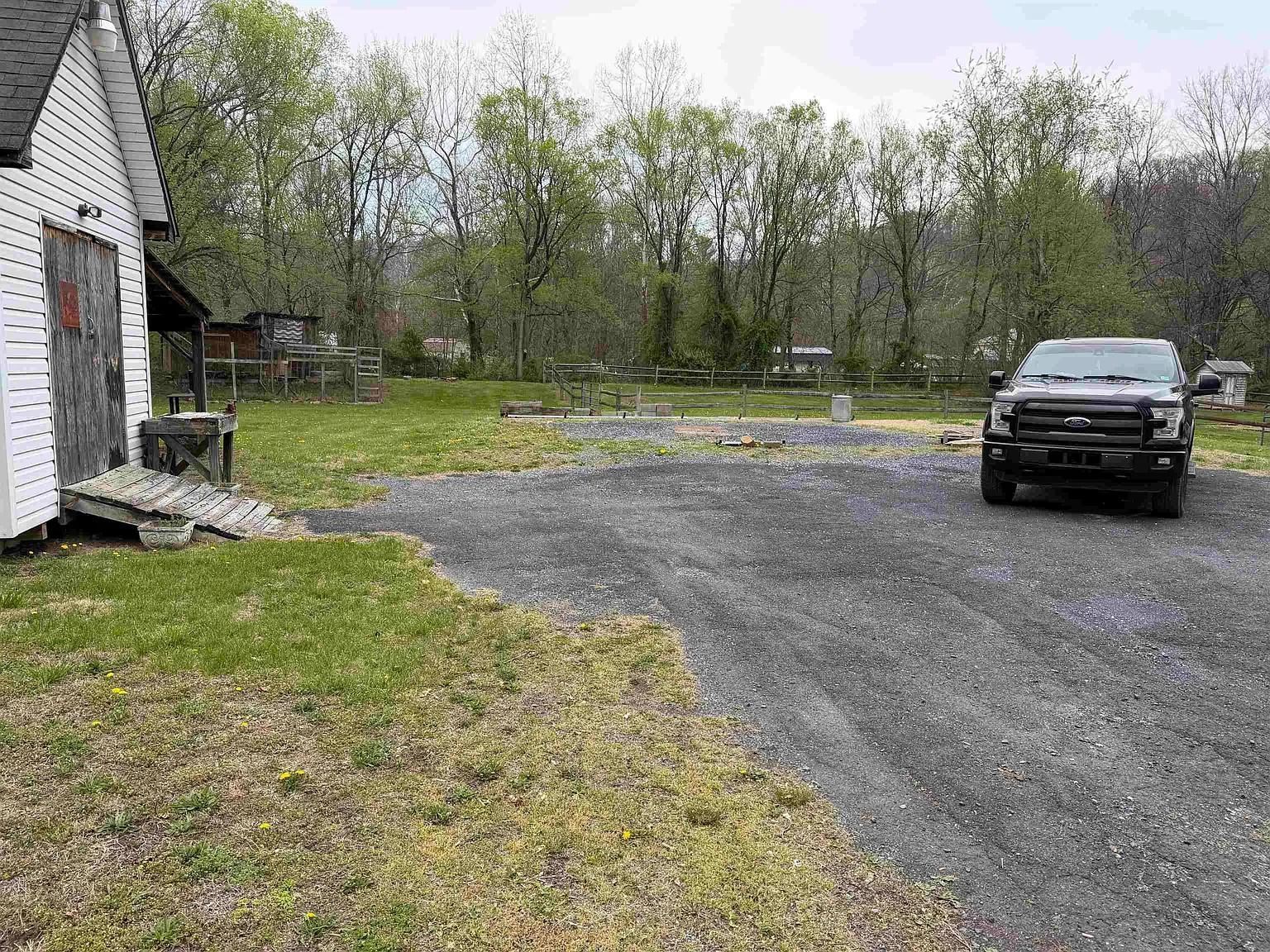 64 Augusta Springs Road Craigsville, VA 24430 - Photo 10 of 32