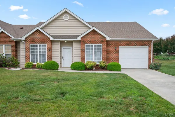 $309,900 | 7 Shoreline Drive, Lynchburg, VA 24501