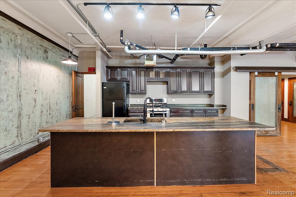 1250 Library Street, Unit 31 Detroit, MI 48226 - Photo 8 of 24