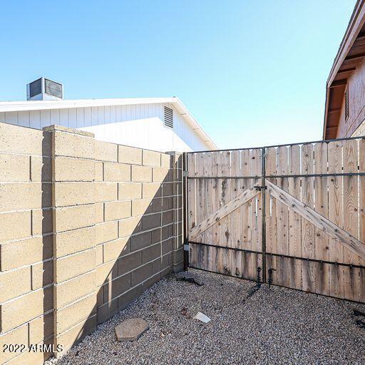 9666 West Mountain View Road, Unit B Peoria, AZ 85345 - Photo 23 of 24