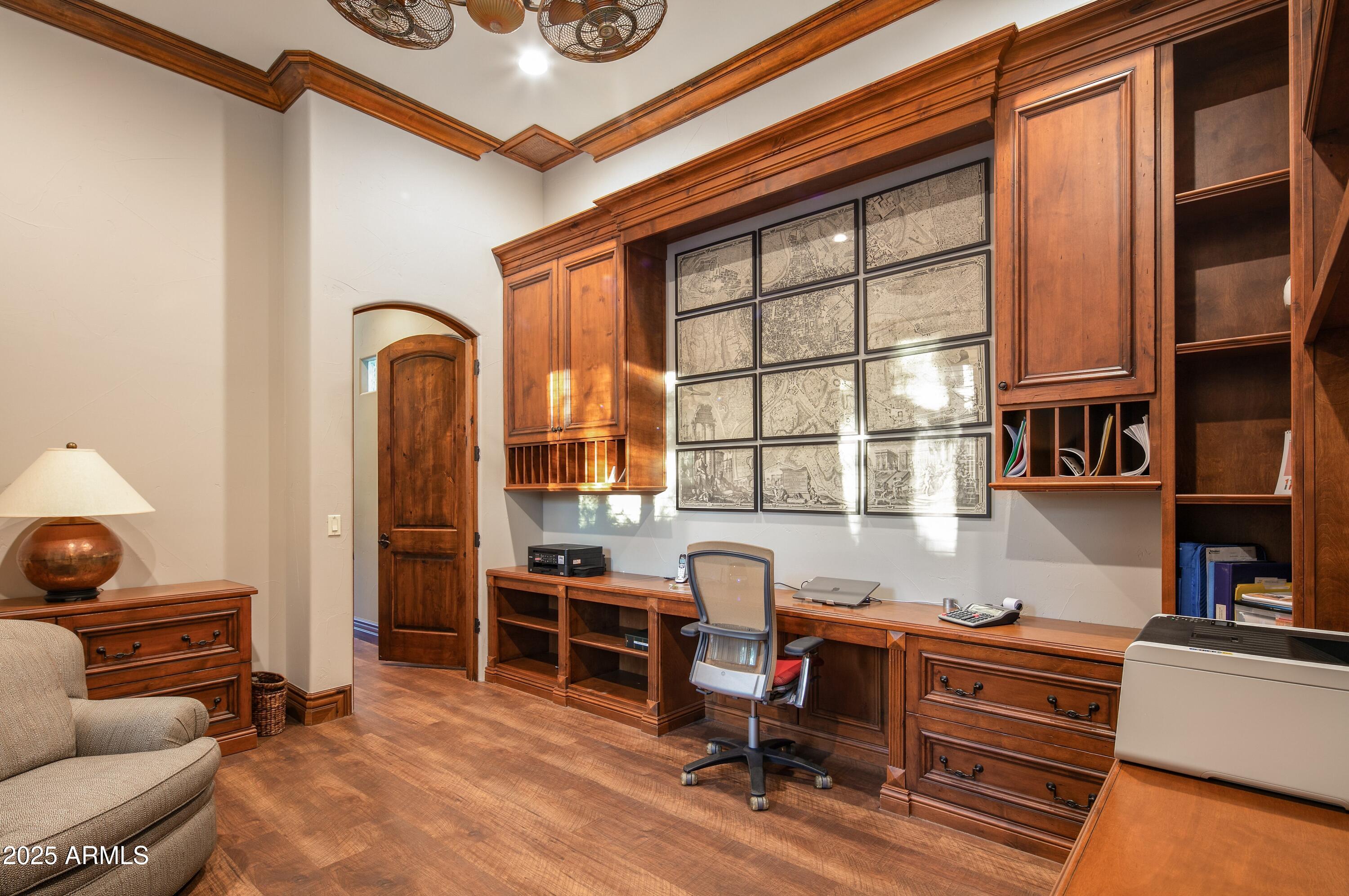 9533 East Rising Sun Drive Scottsdale, AZ 85262 - Photo 26 of 46 a workspace with furniture