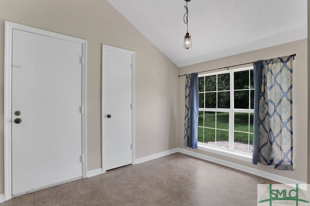 520 Rice Gate Drive Richmond Hill, GA 31324 - Photo 3 of 30